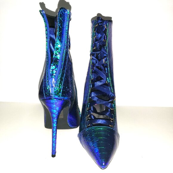 AMI CLUBWEAR | Blue Laced Green Scaled Heels - Picture 6 of 9